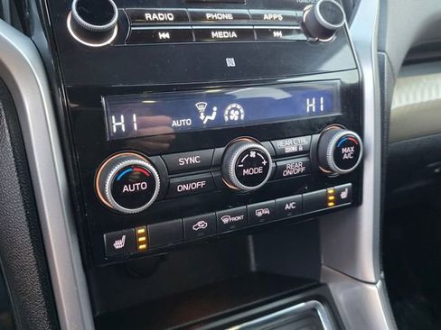 Certified 2022 Subaru Ascent Premium w/ Convenience Package image 20