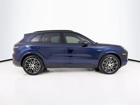 New 2026 Porsche Cayenne E-Hybrid image 8