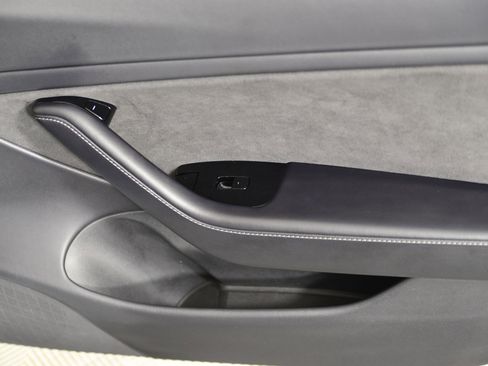 Used 2020 Tesla Model 3 Long Range image 19