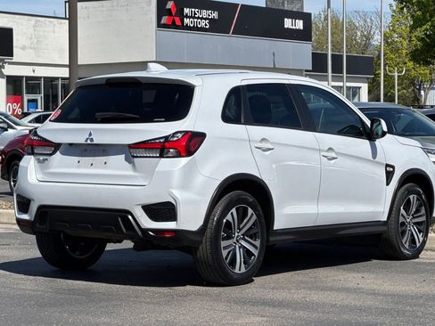 Used 2025 Mitsubishi Outlander Sport ES image 4