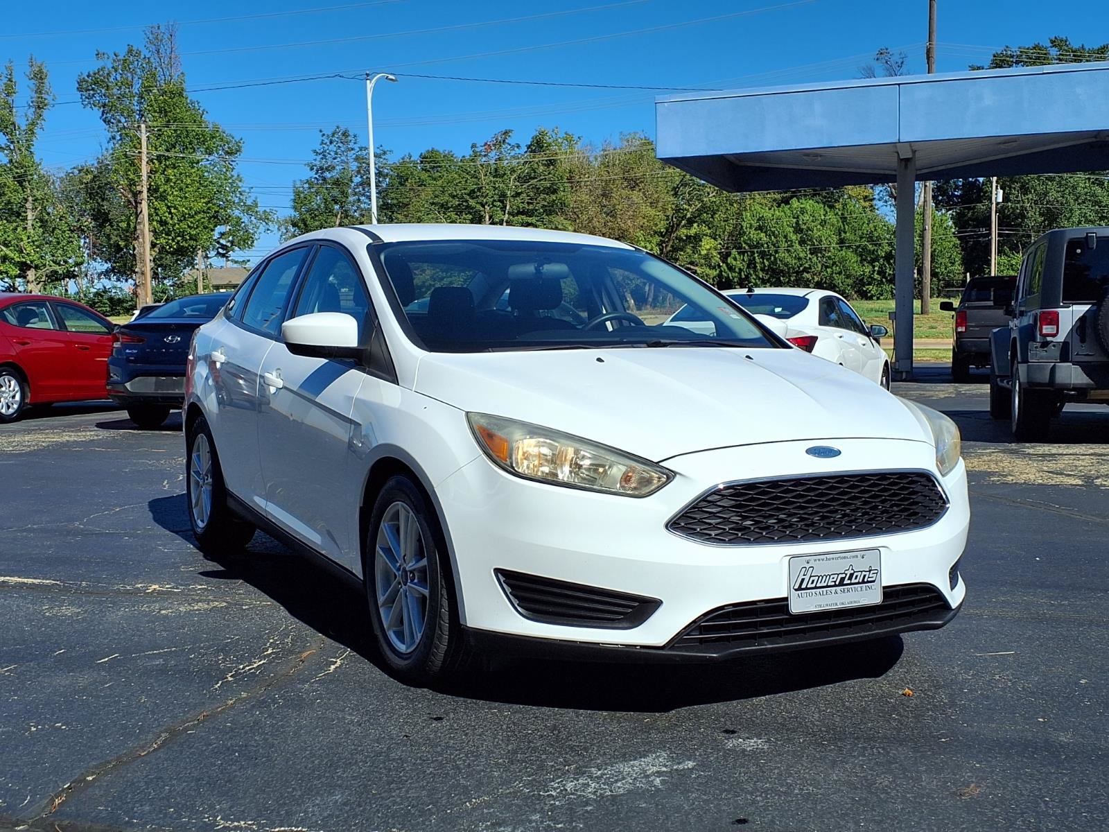 Used 2018 Ford Focus SE FWD image 1