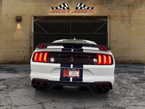 Used 2021 Ford Mustang Shelby GT500 w/ Technology Package RWD image 7