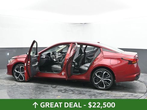 Used 2024 Nissan Altima 2.5 SR w/ SR Premium Package image 61