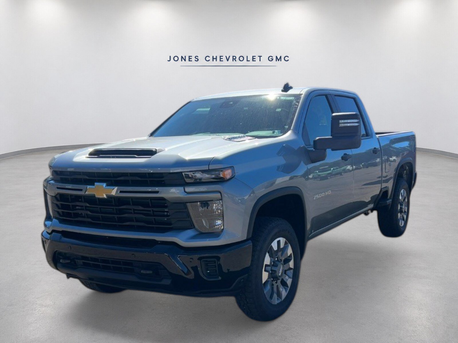 New 2026 Chevrolet Silverado 2500 Custom w/ Custom Value Package AWD/4WD image 1