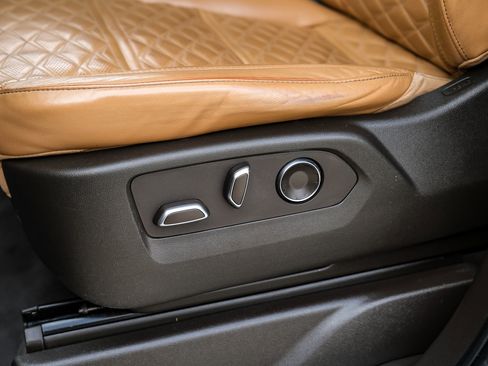 Used 2021 Cadillac Escalade ESV Sport w/ Driver Assist Tech Package image 28