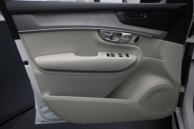 Certified 2026 Volvo XC90 B6 Ultra w/ Protection Package Premier AWD/4WD image 20