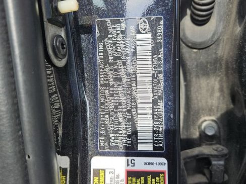 Used 2018 Toyota Camry LE FWD image 16