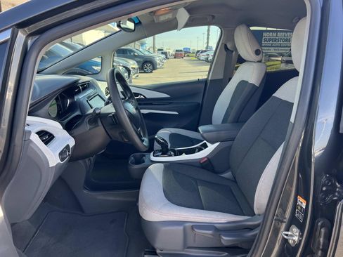 Used 2019 Chevrolet Bolt LT image 18