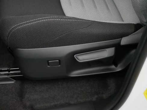 Certified 2025 Toyota 4Runner TRD Off-Road image 20