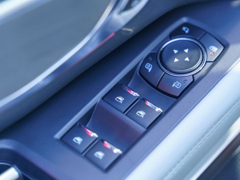 Used 2026 Ford Expedition Platinum image 22