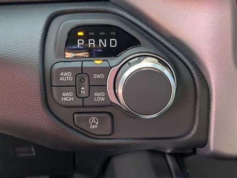 New 2026 RAM 1500 4x4 Crew Cab image 20