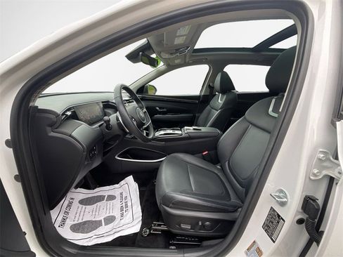 Used 2023 Hyundai Tucson Limited image 11