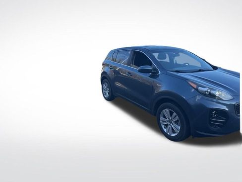 Used 2018 Kia Sportage LX image 8