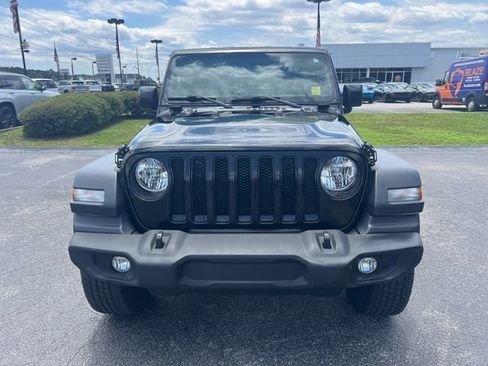 Used 2020 Jeep Wrangler Unlimited Sport AWD/4WD image 3