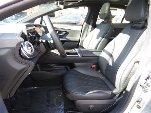 Used 2023 Mercedes-Benz EQE 350+ 4MATIC Sedan image 19