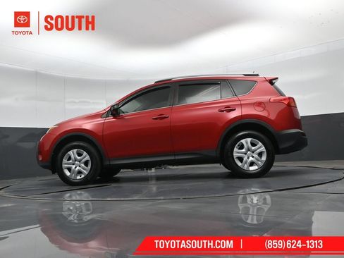 Used 2015 Toyota RAV4 LE AWD/4WD image 39
