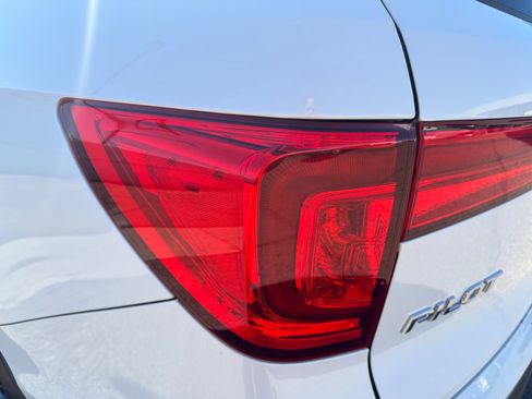 Used 2017 Honda Pilot Touring image 24