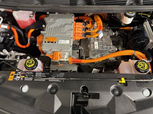Used 2021 Chevrolet Bolt LT FWD image 39