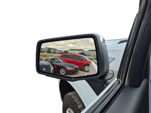 Used 2022 Chevrolet Silverado 1500 LT w/ Z71 Off-Road Package image 8