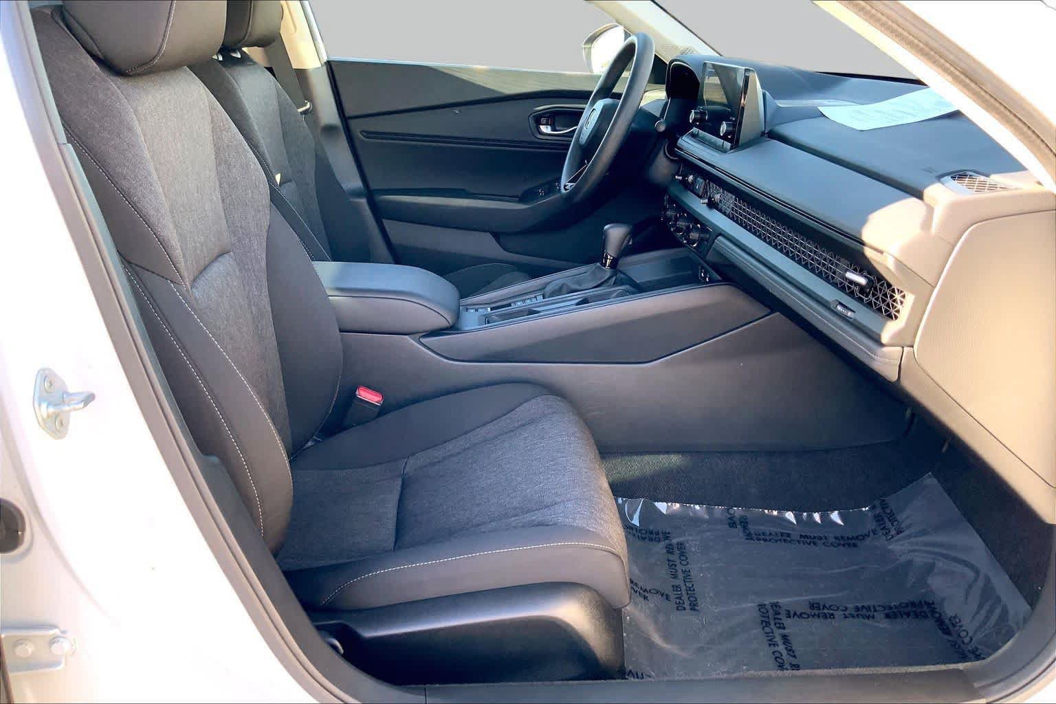 Used 2025 Honda Accord SE image 8