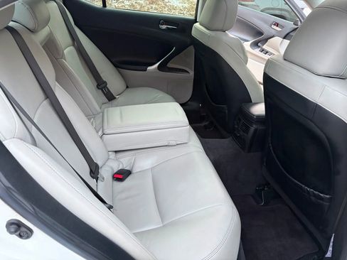 Used 2009 Lexus IS 250 image 10