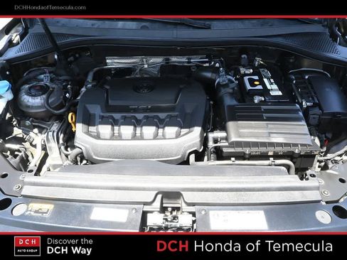 Used 2018 Volkswagen Tiguan SE w/ Panoramic Sunroof Package FWD image 24