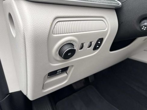 Used 2024 Jeep Wagoneer Series II w/ Flexible Seating Group AWD/4WD image 24