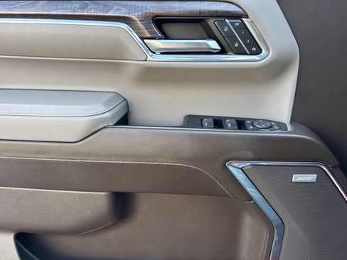 Used 2024 Chevrolet Silverado 1500 LTZ image 10