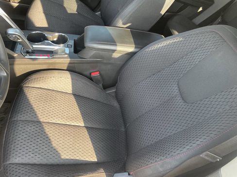 Used 2015 GMC Terrain SLE image 24