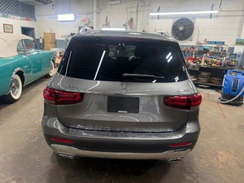 Used 2021 Mercedes-Benz GLB 250 4MATIC image 11