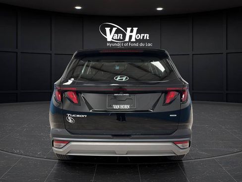 Used 2025 Hyundai Tucson SE AWD/4WD image 6