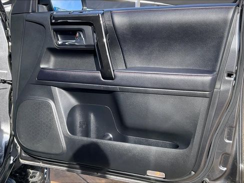 Used 2019 Toyota 4Runner TRD Off-Road Premium image 22