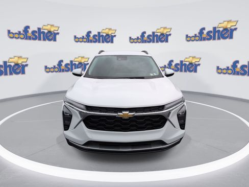 Certified 2024 Chevrolet Trax LT FWD image 3