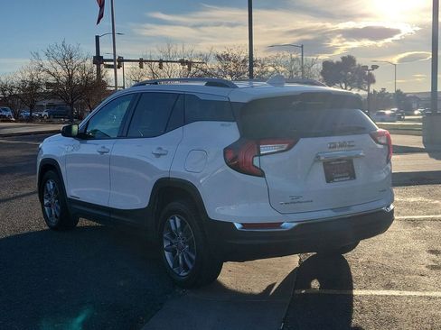 Used 2022 GMC Terrain SLT AWD/4WD image 7
