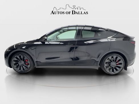 Used 2022 Tesla Model Y Performance image 5