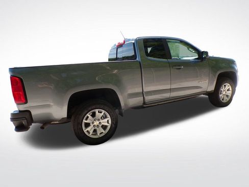 Used 2018 Chevrolet Colorado LT w/ LT Convenience Package RWD image 8