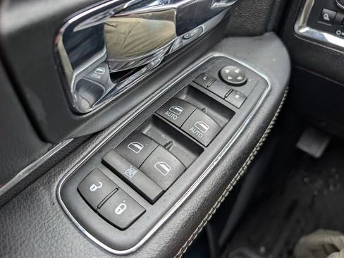 Used 2016 RAM 1500 Laramie w/ Convenience Group image 37