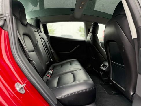 Used 2018 Tesla Model 3 Long Range AWD/4WD image 16