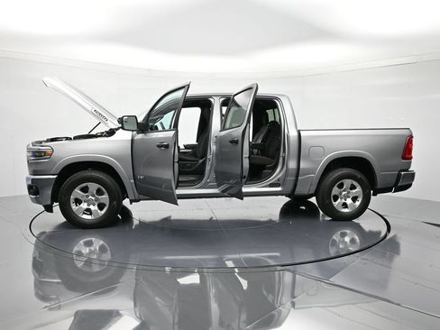 Used 2025 RAM 1500 Big Horn AWD/4WD image 61