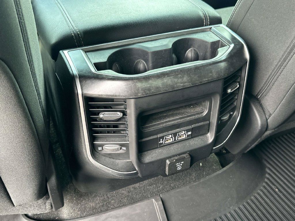 Used 2019 RAM 1500 Big Horn AWD/4WD image 14