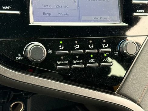 Used 2019 Toyota Camry LE w/ Carpet Mat Package FWD image 29