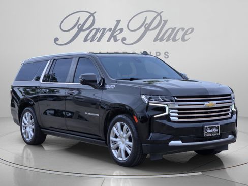 Used 2022 Chevrolet Suburban High Country w/ Max Trailering Package AWD/4WD image 6