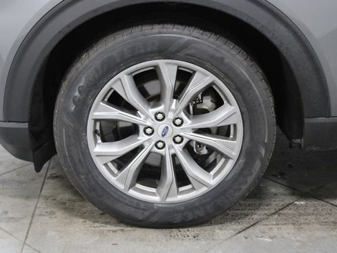 Used 2023 Ford Explorer Limited image 18