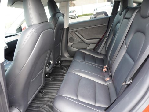 Used 2023 Tesla Model 3 Standard Range image 11