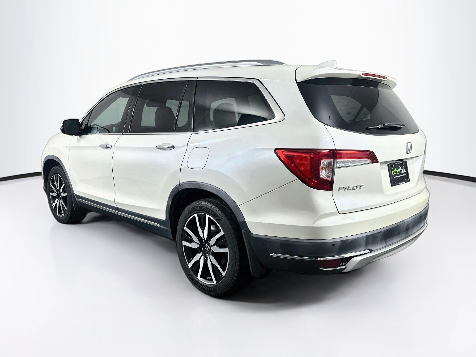 Used 2019 Honda Pilot Touring image 5