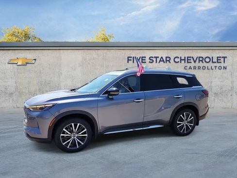 Used 2023 INFINITI QX60 Sensory w/ Vision Package FWD image 4