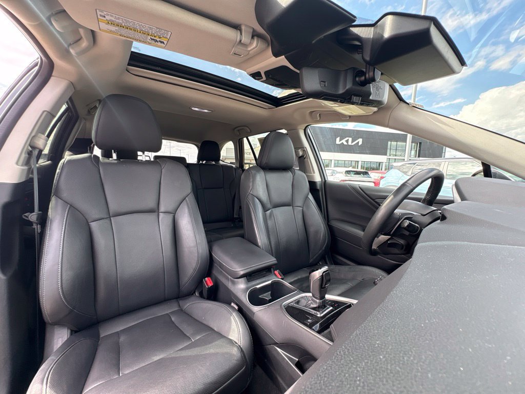 Used 2025 Subaru Outback Touring XT AWD/4WD image 23