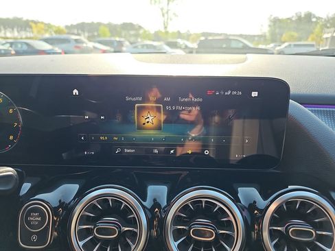 Used 2022 Mercedes-Benz GLA 250 image 26