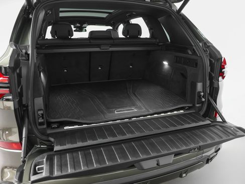Used 2026 BMW X5 xDrive50e w/ M Sport Package AWD/4WD image 25