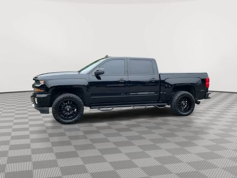 Used 2017 Chevrolet Silverado 1500 LT w/ All Star Edition AWD/4WD image 5
